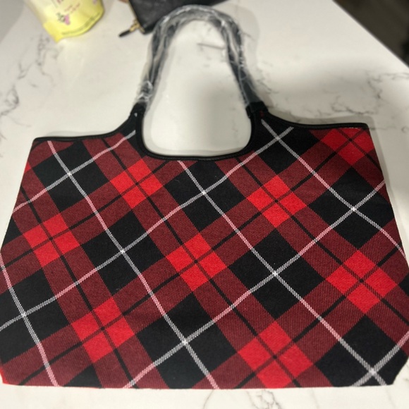 Victoria secret bag. - Picture 1 of 5